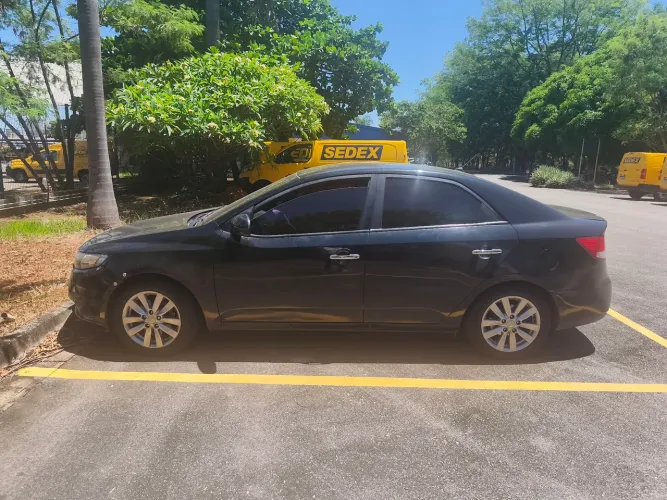 Kia Motors Cerato 1.6 16V Aut. 2013