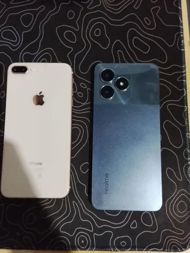 Kit iPhone 8 plus 128gb e realme note 50 64gb