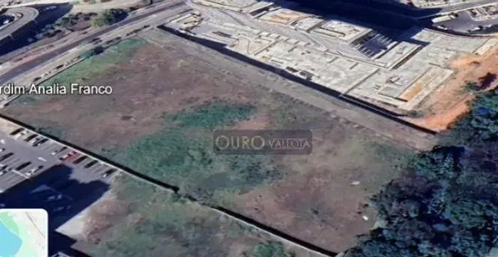 Área de 19000 M ² para locação