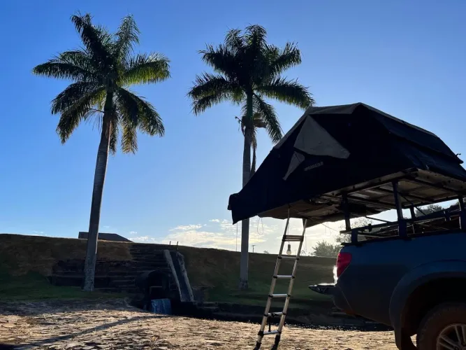 Barra de teto Camping?s world - Top Camp + Rack articulado