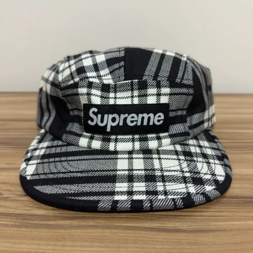 Boné Supreme Lochcarron Camp Black FW25-W3 Five Panel