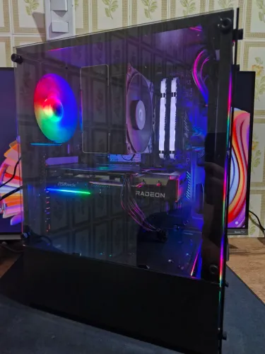 PC Gamer Ryzen 5 5600 + RX 9060 XT 8GB | 32GB RAM + Brindes