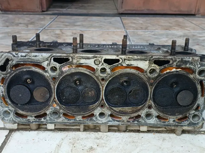 Cabeçote voyage 1.6 8V G8 com comando