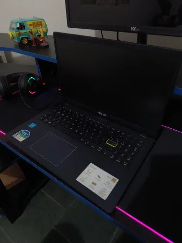 Notebook ASUS VIVOBOOK GO 15 praticamente NOVO!!!