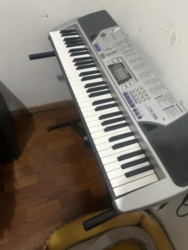 Teclado Casio ctk-496