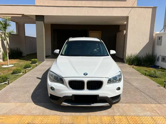 BMW X1 Sdrive 18I 2.0 16V 4X2 Aut. 2014
