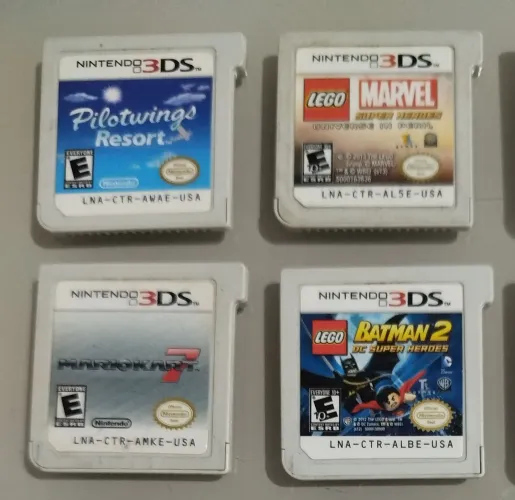 4 jogos 3ds Mario Kart Lego Marvel e Batman e Mais
