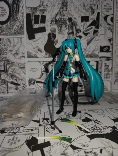 Action Figure Articulada Hatsune Miku - Vocaloid