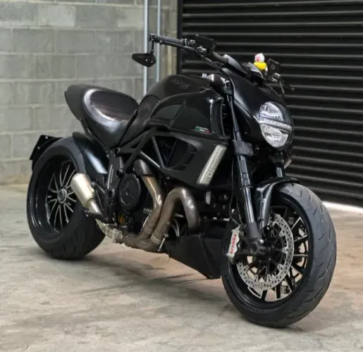 DUCATI DIAVEL DARK 2014