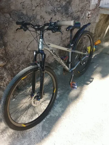 Bicicleta aro 29 - Shimano deore