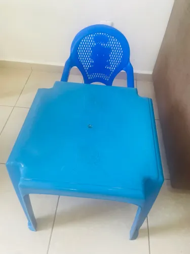Mesa infantil com cadeirinha