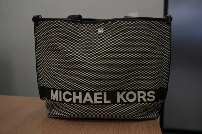 Bolsa Michael Kors Preta Grande