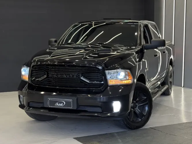 Ram Classic Laramie 5.7 V8 16V Gasolina 4X4 Aut. 2022