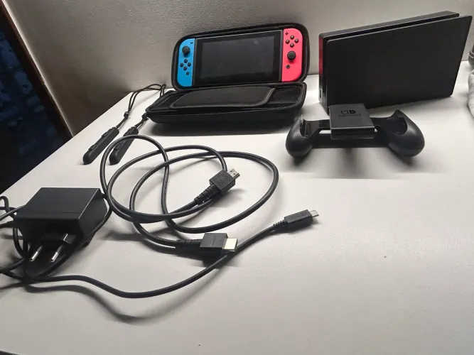 Nintendo Switch Desbloqueado + 128GB