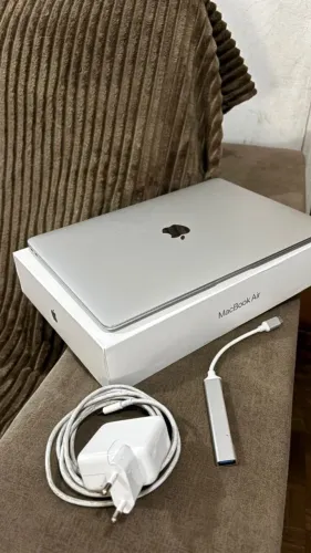 Mac Book Air M1 2020