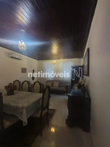 EXCELENTE CASA RESIDENCIAL PARA LOCAÇÃO NOS BARRIS ESPAÇO, CONFORTO E LOCALIZAÇÃO ESTRATÉ