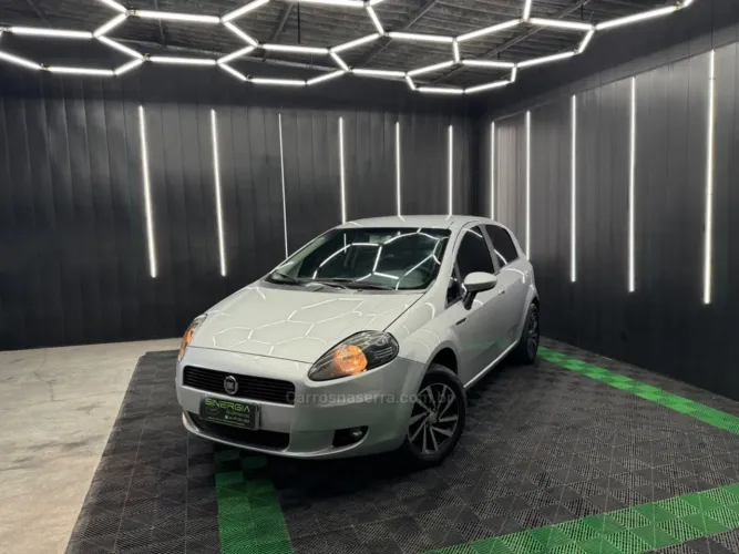 Fiat Punto ELX 1.4 Fire Flex 8V 5P 2010