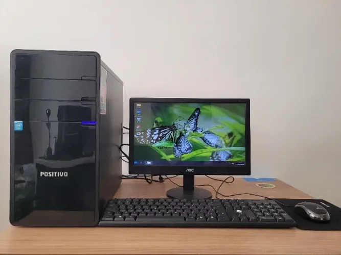 Computador AOC c/ Wi-Fi
