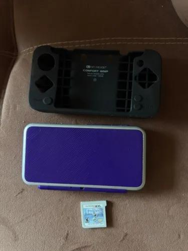Nintendo 3DS + Fita jogo Frozen (Originais)