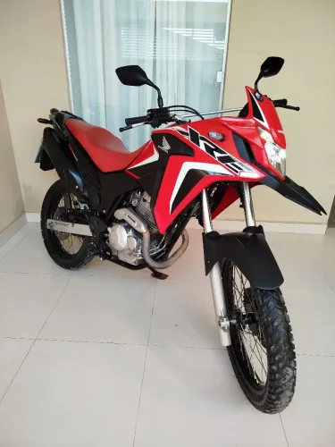 Xre 300 nova ,aceito financiamento, carta de crédito, cartão de crédito, whats *41
