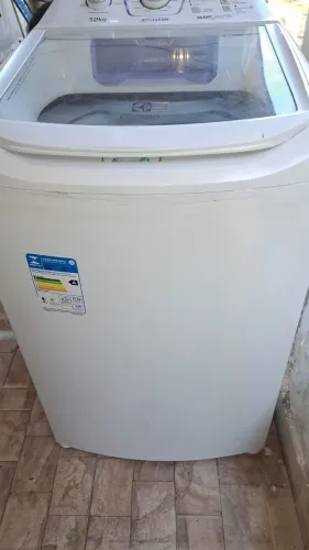 Vendo máquina de Lavar 12 kg Electrolux