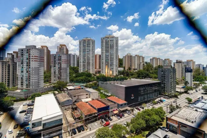 Apartamento para alugar no Morumbi, 75 m², 3 dormitórios, varanda, 2 vagas, academia, pert