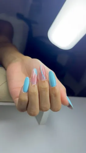 Alongamento de unha em gel