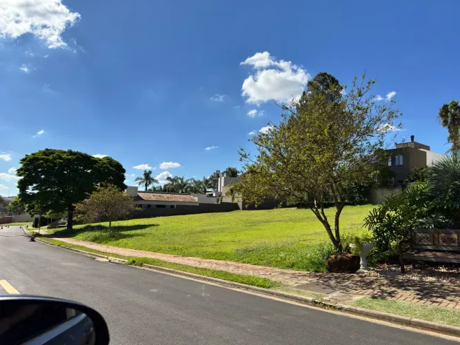 Lote/Terreno para venda tem 1264 metros quadrados em Vivendas do Arvoredo - Londrina - Par