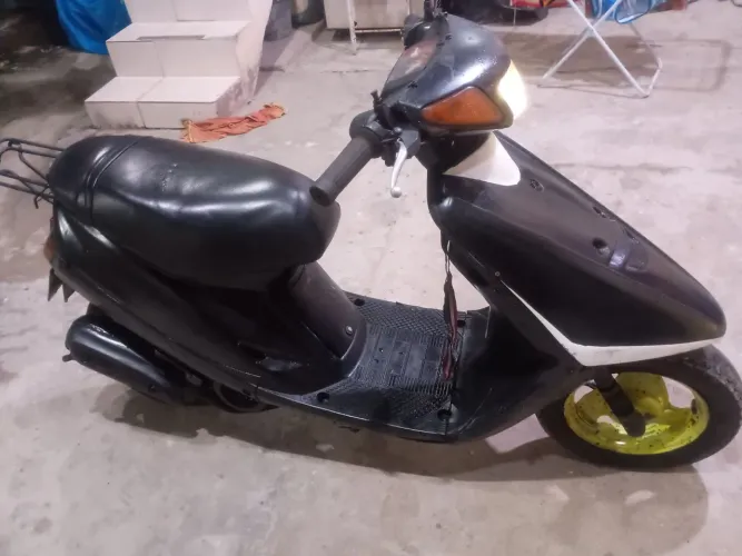 Vende-se moto Jog