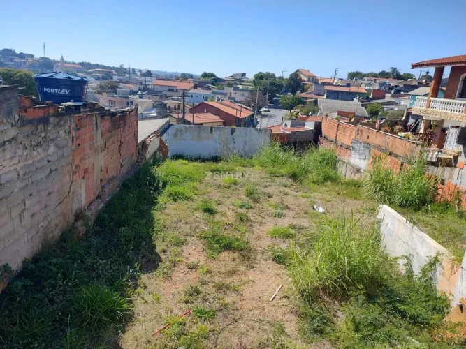 Lote/Terreno à Venda, 300 m² por R$ 450.000