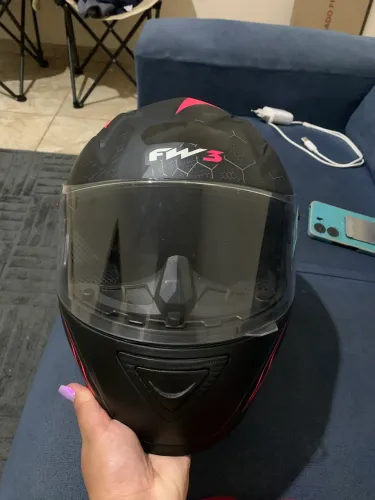 Venda-se capacete