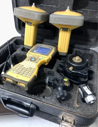 Conjunto GPS Topcon GR3 Base + Rover c/ Acessórios