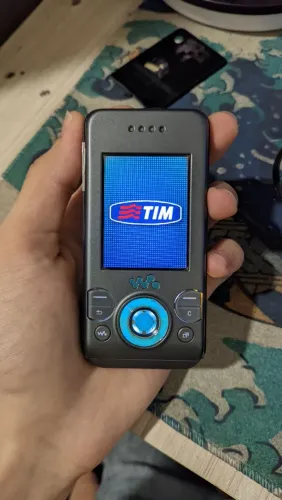 Sony Ericsson W580i - para restauração/peças