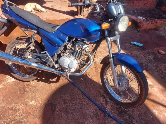 Max 125se 2008 em dia troco por carro.