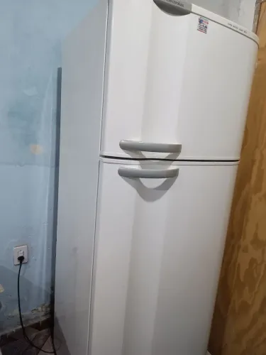 Geladeira Electrolux super freezer DC49A