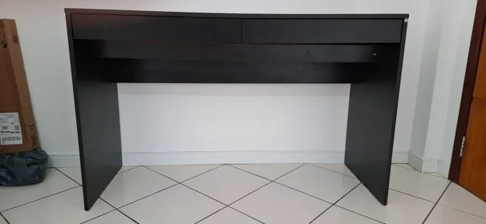 Escrivaninha Preta 120cm + Cadeira de Escritório