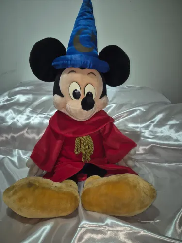 Pelucia mickey mago