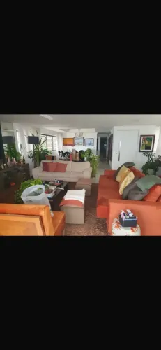 Vendo apto Av. Boa Viagem,3278 Edifício Maria Hilda Um por Andar 4 suítes 4 vagas Garagem
