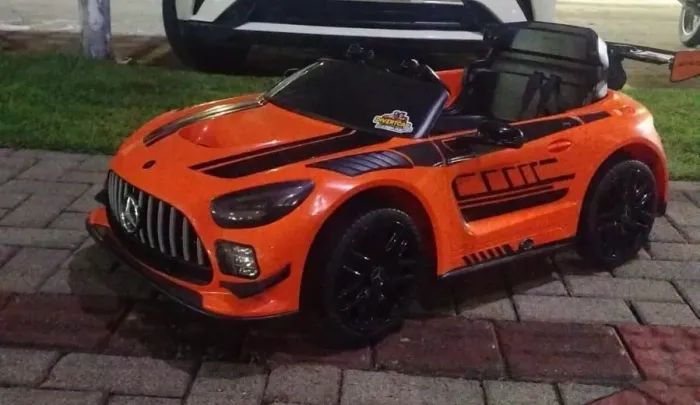 CARRO ELÉTRICO 