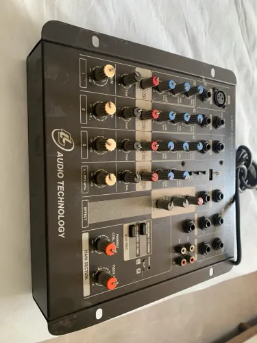 Mesa de Som