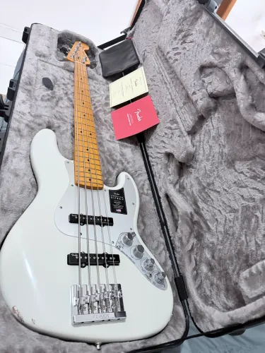 Fender American ultra II Bass