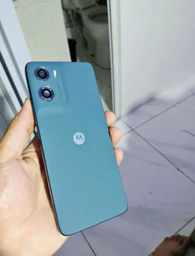 Celular Motorola G06 de 128gb