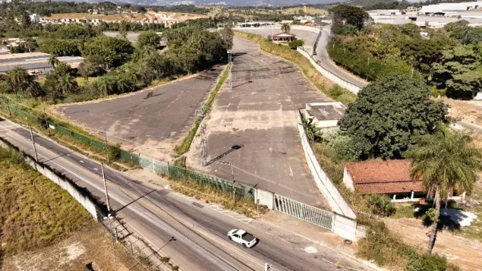 Terreno, 106.000m², Bandeirinhas