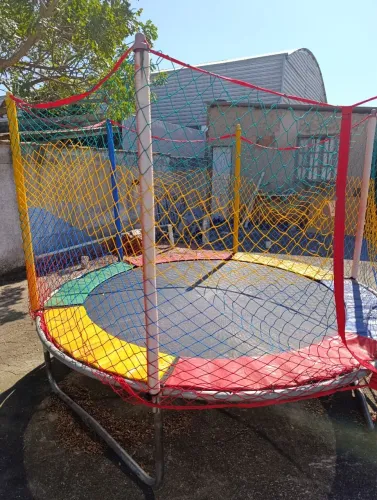 Vende se pula pula de 2 metros e meio
