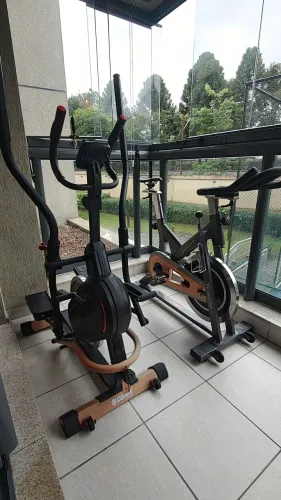 Vendo Spinning e Elíptico Genis 