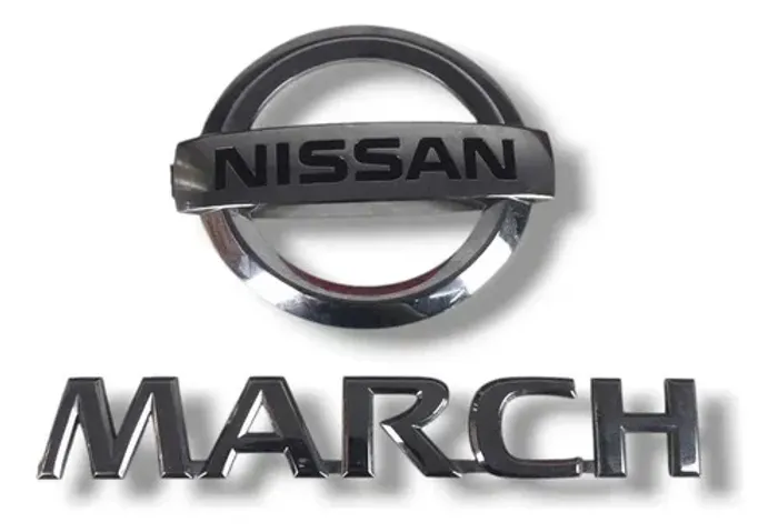 2 Emblema Mala Nissan March 2011 2012 2013 2014 2015 2016 Prata