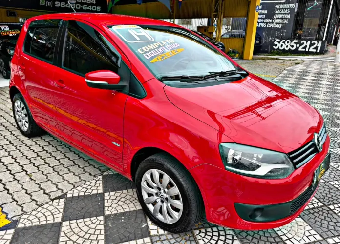 Volkswagen Fox 1.0 MI Total Flex 8V 5P 2014