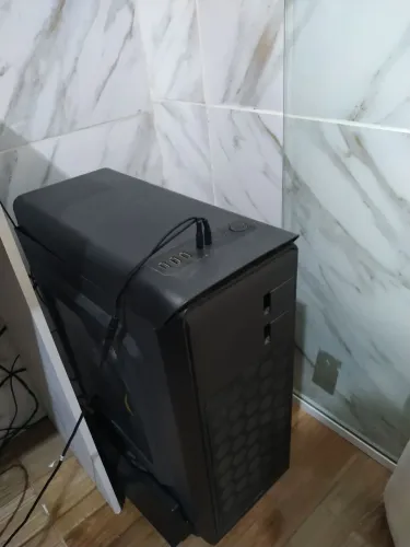 Vendo Pc gamer + periféricos.