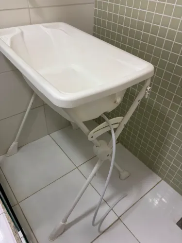 Banheira burigotto com suporte e redutor para rescem nascido