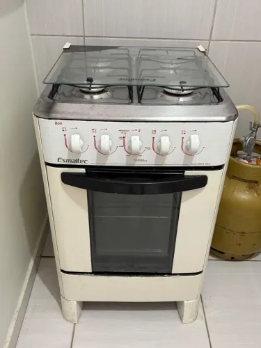 Fogão Esmaltec usado em perfeito funcionamento